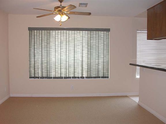 4th image of 1408 W Village Ln