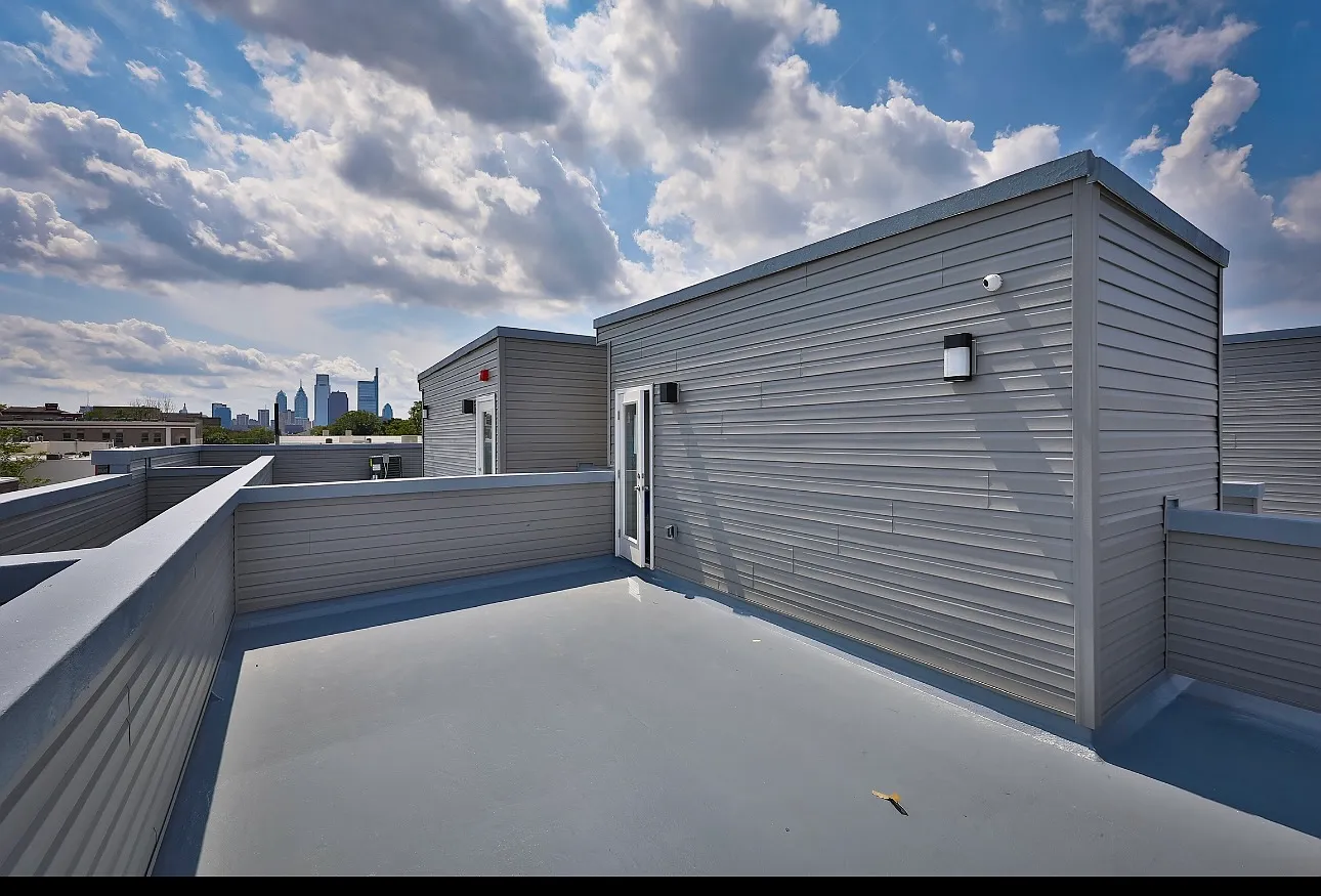 2 bed, 2.5 bath, 1200 sqft, $1,900 — Photo 3