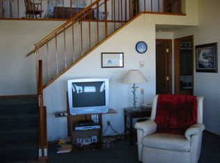 935 N Pacific St, Rockaway Beach, OR 97136