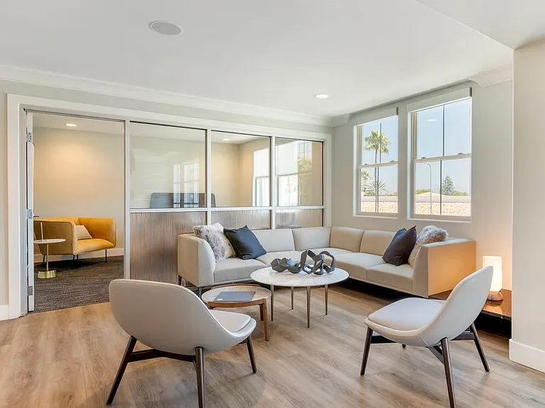 Leasing office