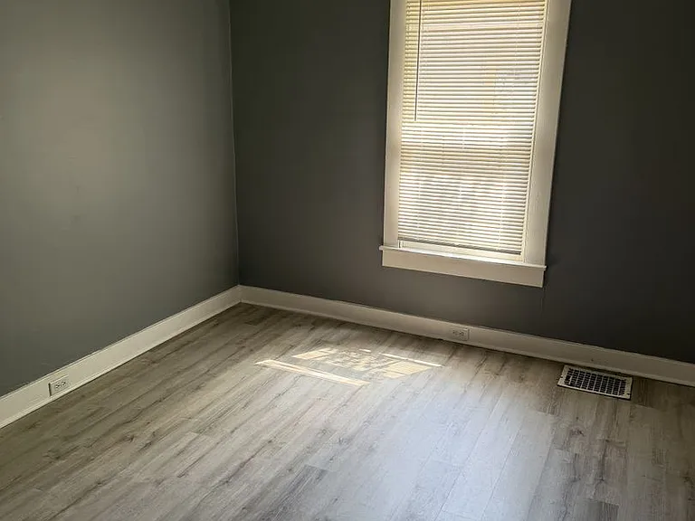 1708 W Gaulbert Ave — Photo 10