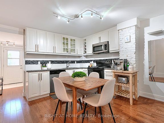 5th image of 183 Earlscourt Ave