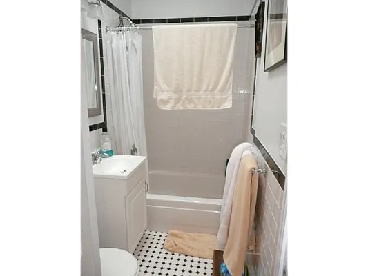 Rented by Brooklyn Heights Real Estate Inc | media 43