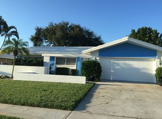 14517 Yacht Club Blvd, Seminole, FL 33776