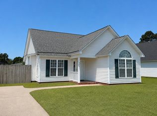 327 Johnson Ln, Winterville, NC 28590