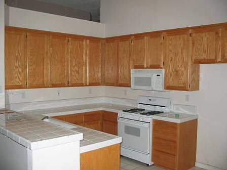 4th image of 6220 Fieldale Dr