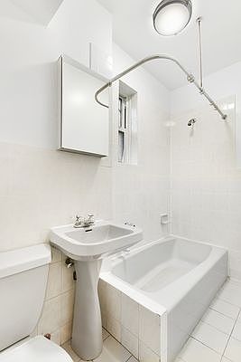 3rd image of 838 W End Ave Penthouse 3