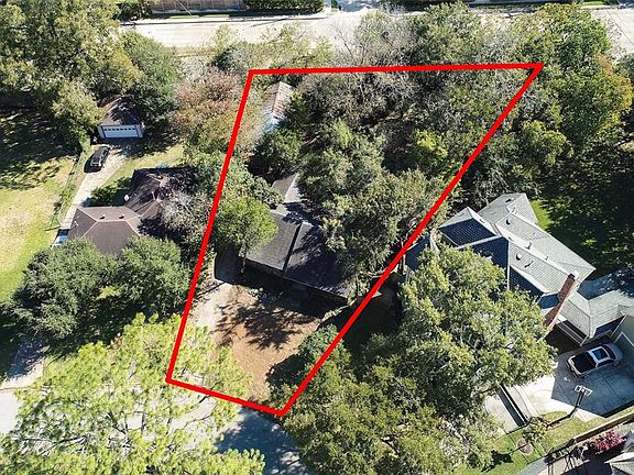 2nd image of 5548 Little Lake St