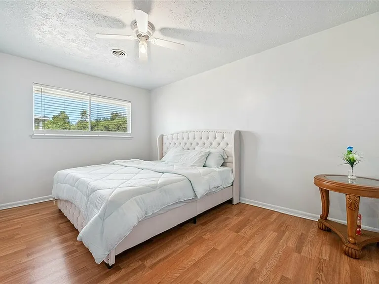 1004 Dominik Dr — Photo 12