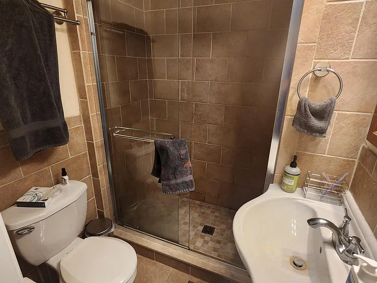331 Washington St #2 — Photo 15