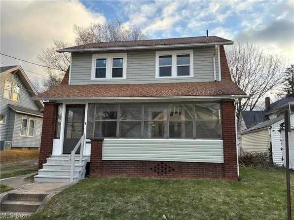 2410 Myrtle Ave NW, Canton, OH 44709
