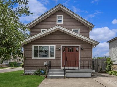 129 Elizabeth Street, Farmingdale, NY, 11735