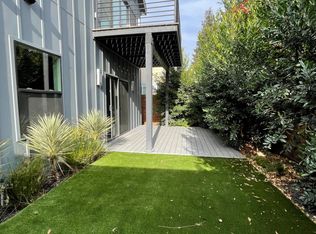 868 McElroy St, Oakland, CA 94607