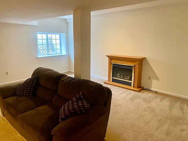 5494 Spring Ridge Dr — Photo 15