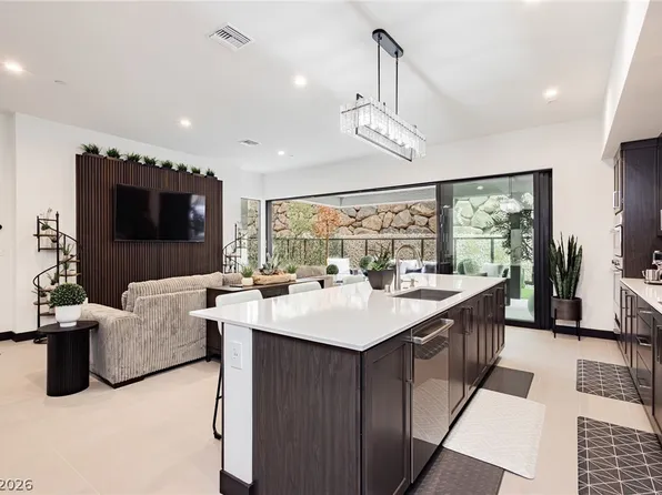 13 Promenade Isle Ln, Henderson, NV 89011