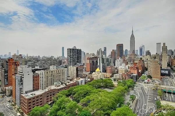 1st image of 630 1st Ave APT 28H