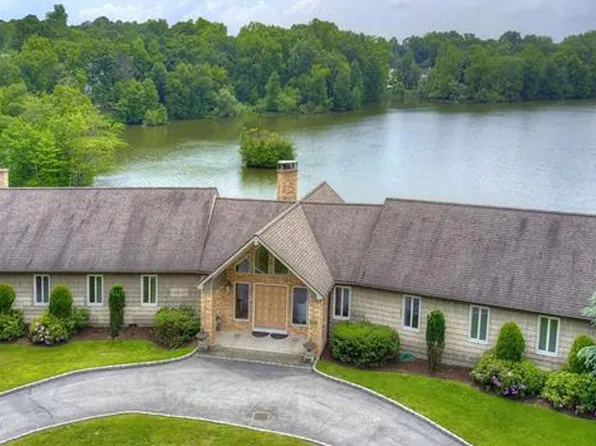 141 Westchester Ave, Buchanan, NY 10511