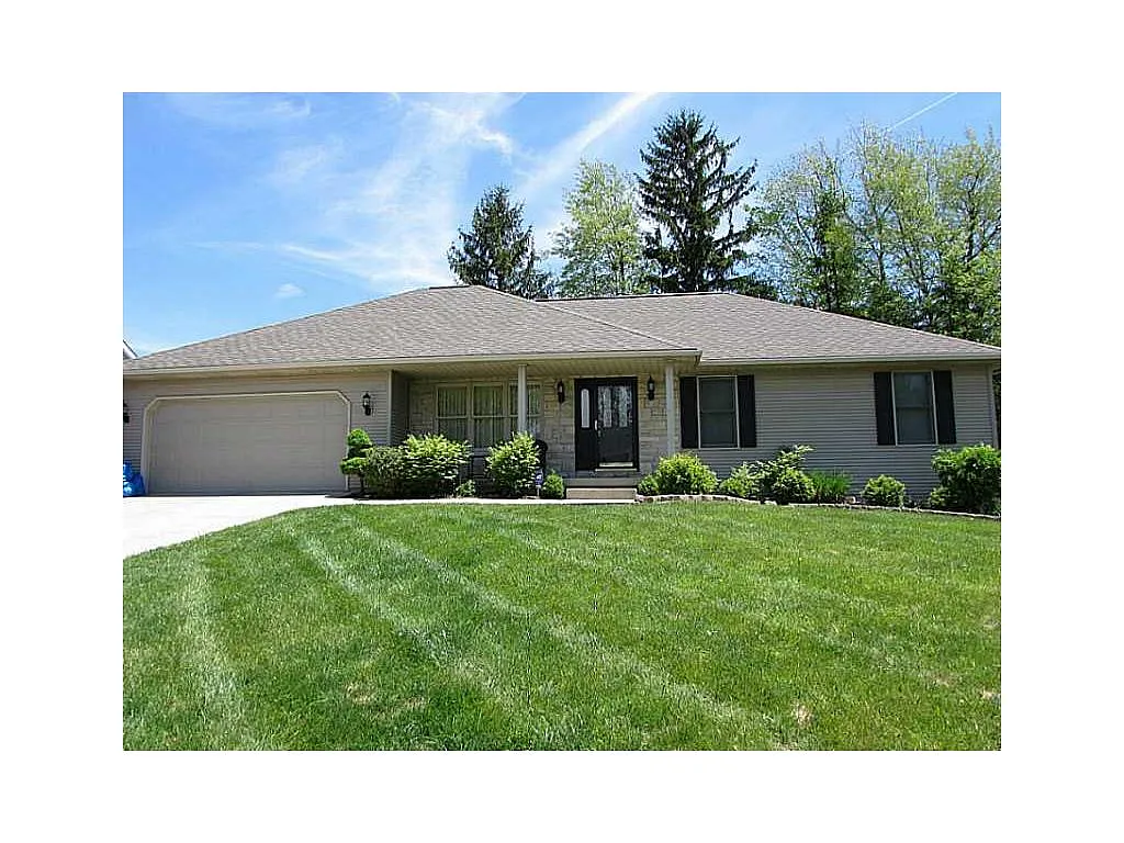 216 Evergreen Dr photo 1