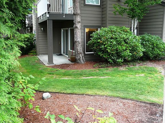 3rd image of 10825 SE 200th St #101