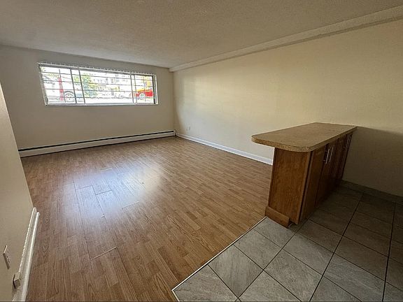 3rd image of 90 Gardner St APT 4