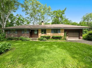 41W788 Griffin Ln, St Charles, IL 60175