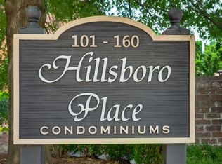 128 Hillsboro Pl, Nashville, TN 37215