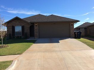 19920 Vivace Ct, Edmond, OK 73012