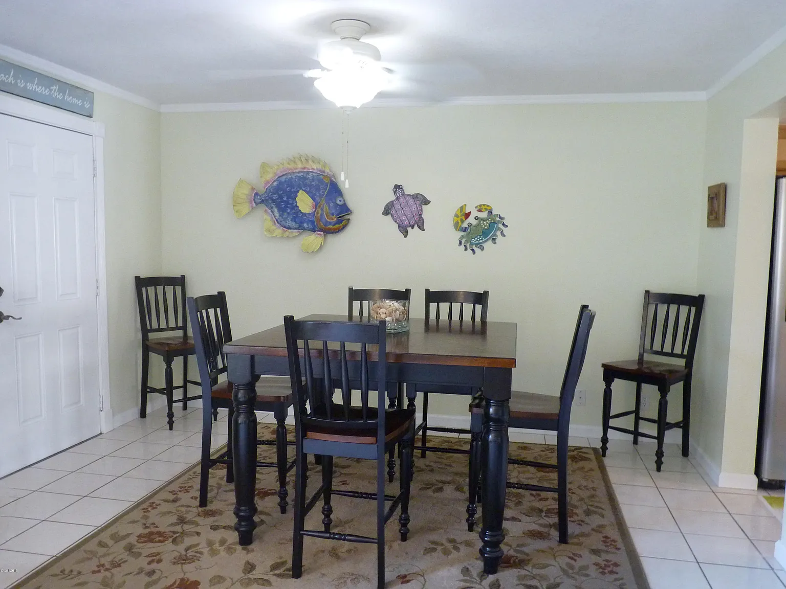3 bed, 2.5 bath, 1416 sqft, $2,600 — Photo 4