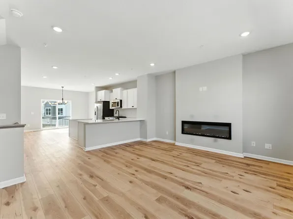 1535 Traverse Ln, West Saint Paul, MN 55118