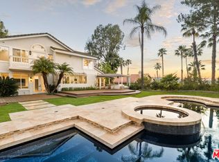 22137 Cairnloch St, Calabasas, CA 91302
