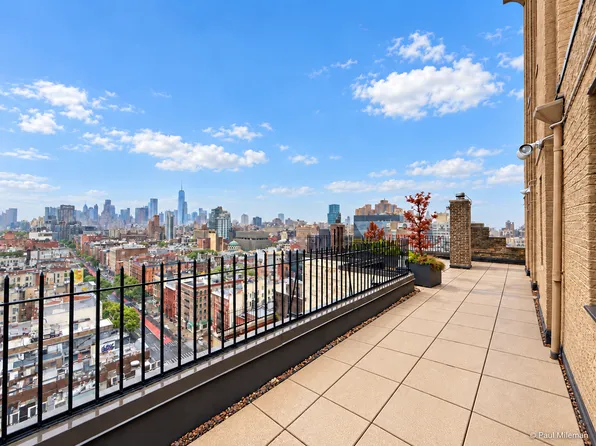 166 2nd Ave #Phe, Brooklyn, NY 11215
