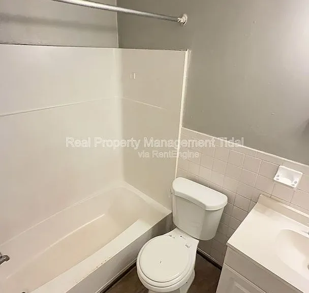 6255 Alexander St #17 — Photo 11