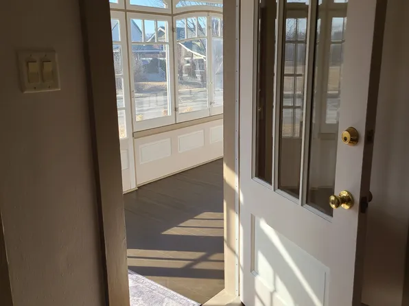 647 S Main St #2, West Bend, WI 53095