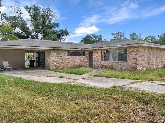 2nd image of 1606 Janet Dr
