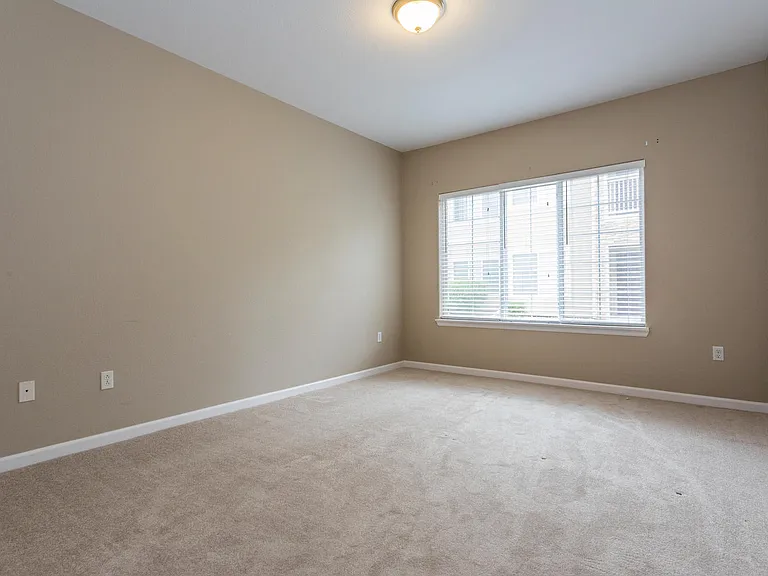 10030 E CAROLINA DR 103 DENVER-large-017-006-Master Bedroom-1500x1000-72dpi_07112024