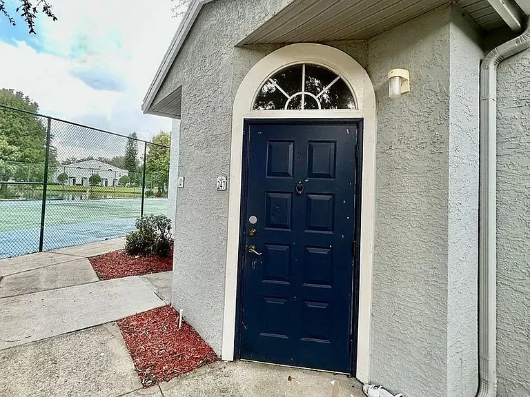 1614 Columbia Arms Cir #247 — Photo 2