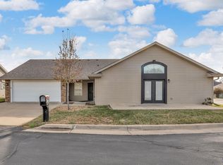 5515 SW Chapella St, Topeka, KS 66614