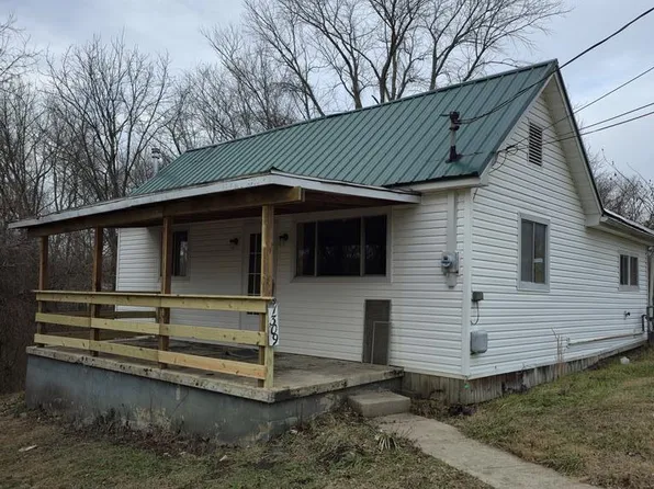 1309 S Maine Ave, Wellston, OH 45692