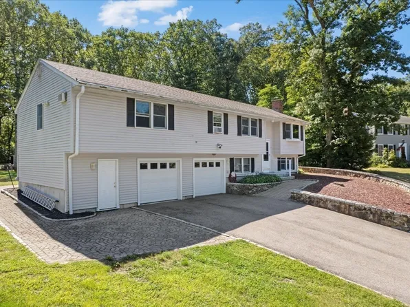59 Southgate Rd, Franklin, MA 02038