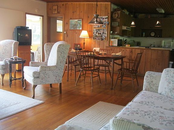 5th image of 14 Laketop Dr