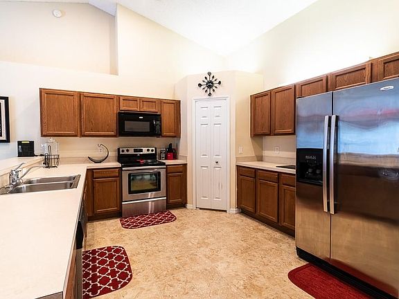 3rd image of 1561 Malaluka St