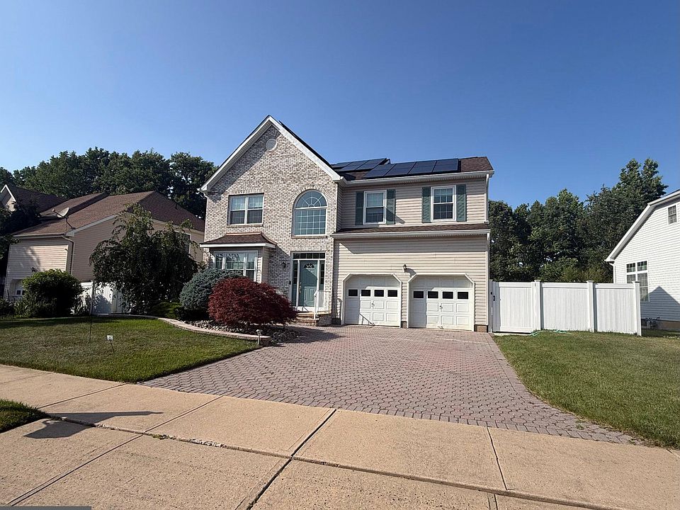 1st image of 12 Chesapeake Rd