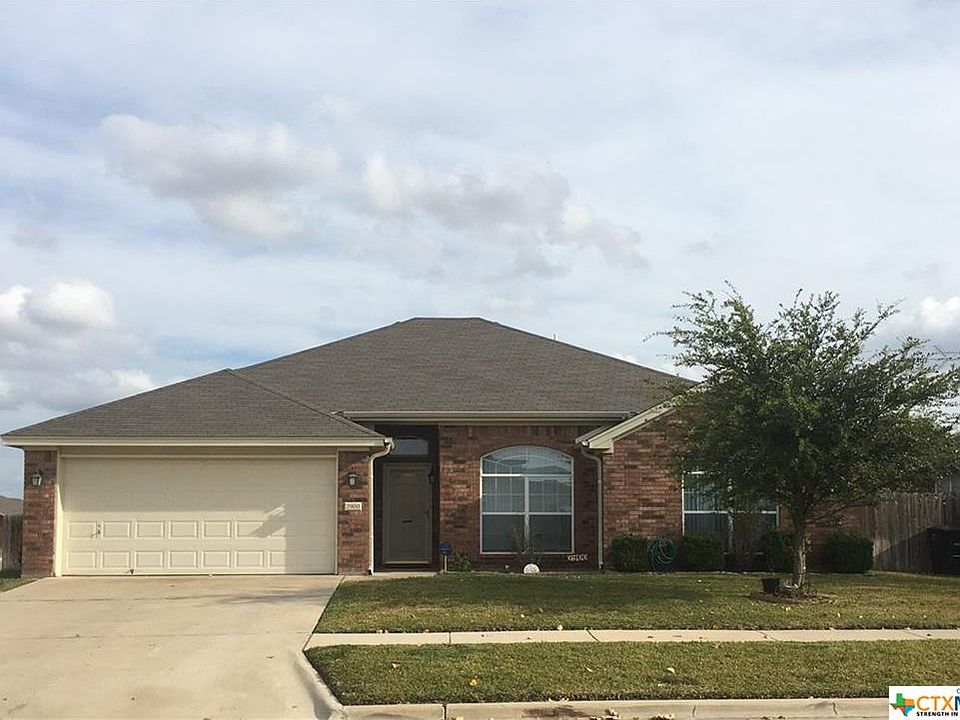 1st image of 2900 Wisteria Ln