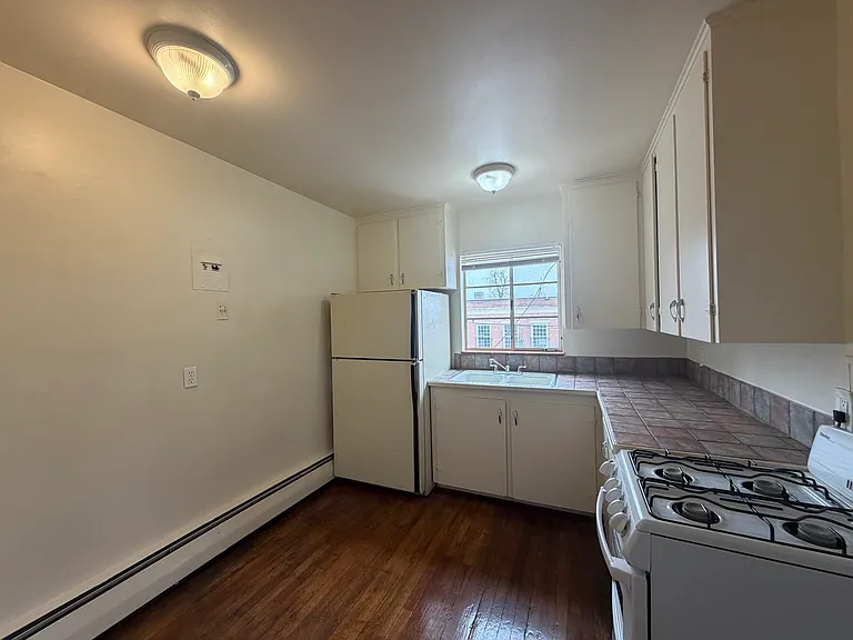 2436 W Main St #4 — Photo 4
