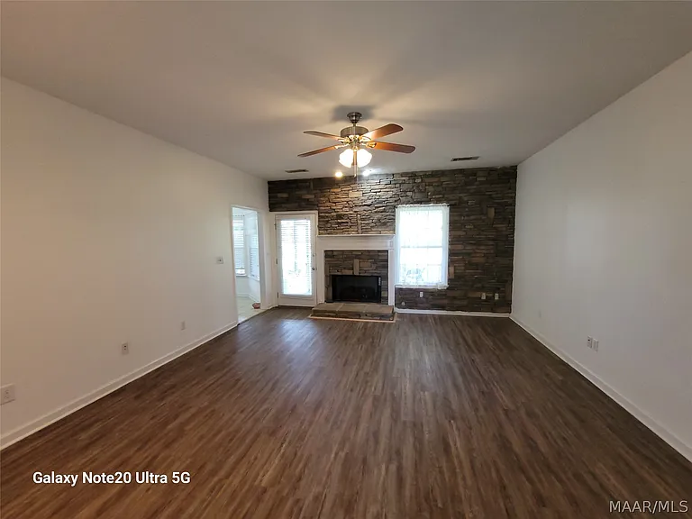 77 Groves Ln — Photo 21