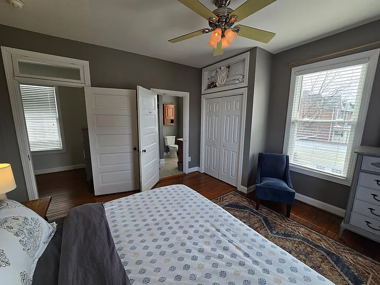 3225 Ellwood Ave — Photo 20