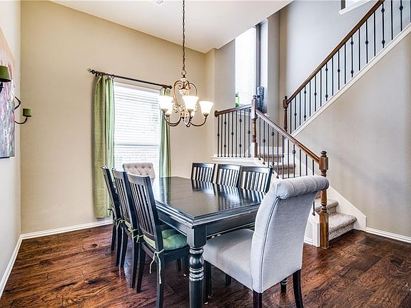 4th image of 2587 Mirage Dr