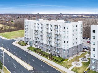1675 Banwell Rd #402, Windsor, ON N8P0G6