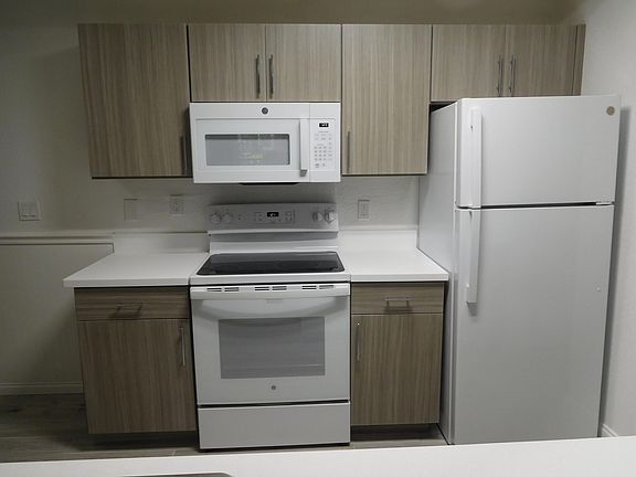 3rd image of 2812 Grande Pkwy APT 102