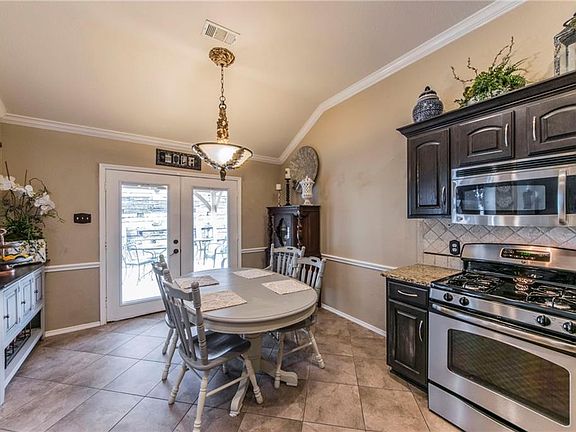 5th image of 9817 Jericho Ln